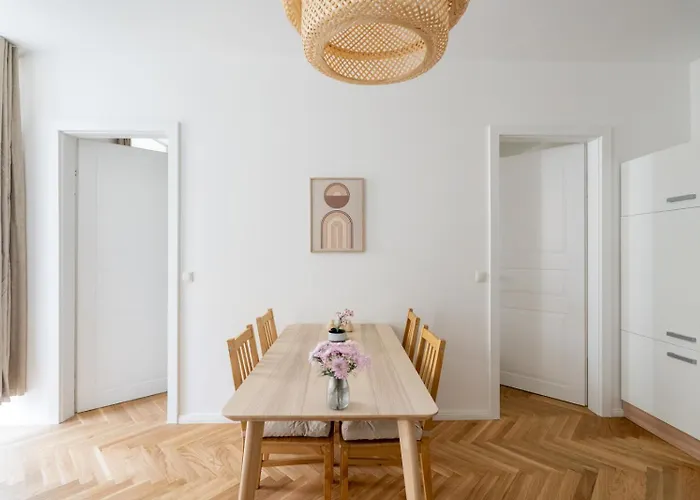 Modern With Balcony Βιέννη