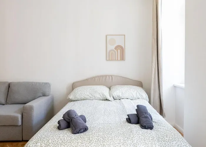 Modern With Balcony Διαμέρισμα *