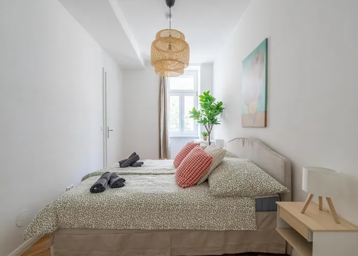 Modern With Balcony Διαμέρισμα Βιέννη