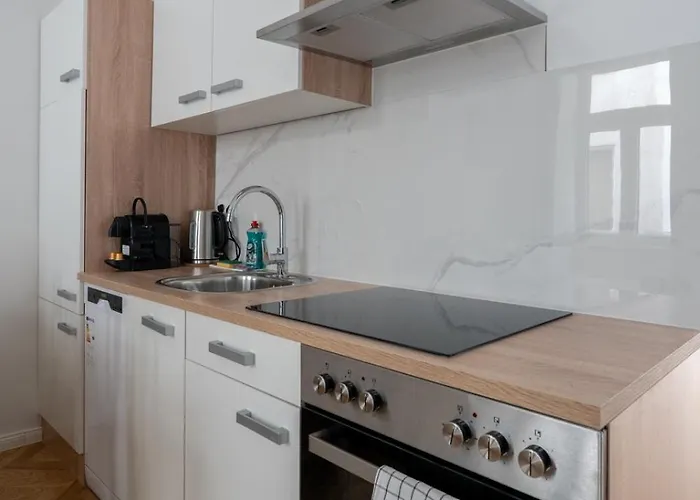 Modern With Balcony Διαμέρισμα Βιέννη