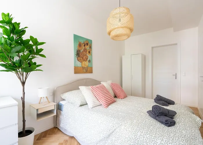 Modern With Balcony Διαμέρισμα *