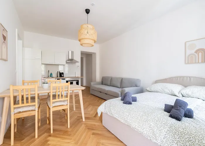 Modern With Balcony * Βιέννη