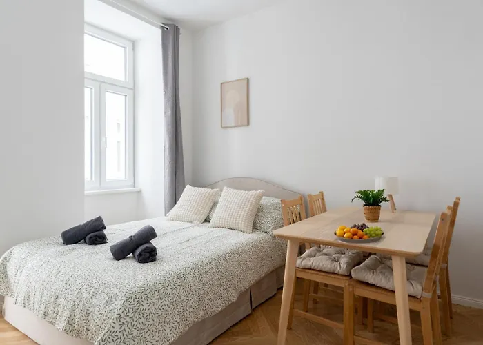 Modern With Balcony Βιέννη