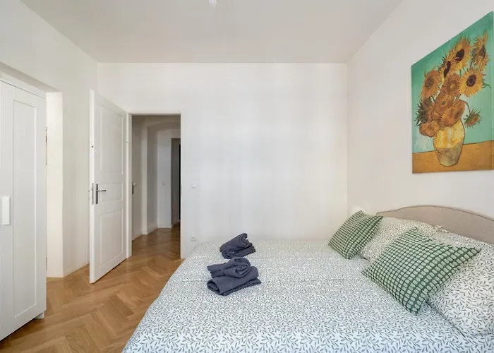 Modern With Balcony Διαμέρισμα *