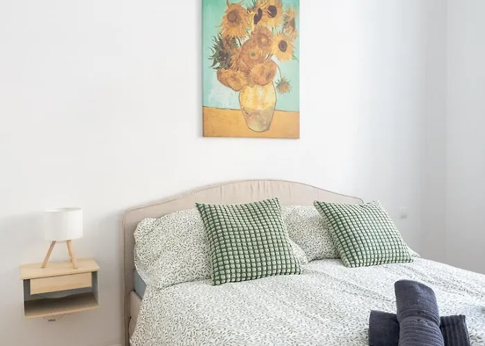Modern With Balcony Διαμέρισμα